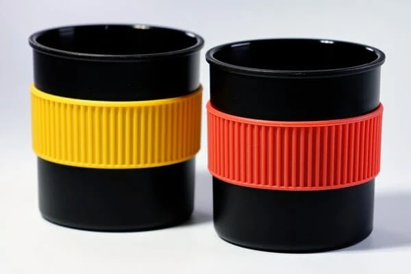 Kunststoffbecher als Produkt- und Serienmuster