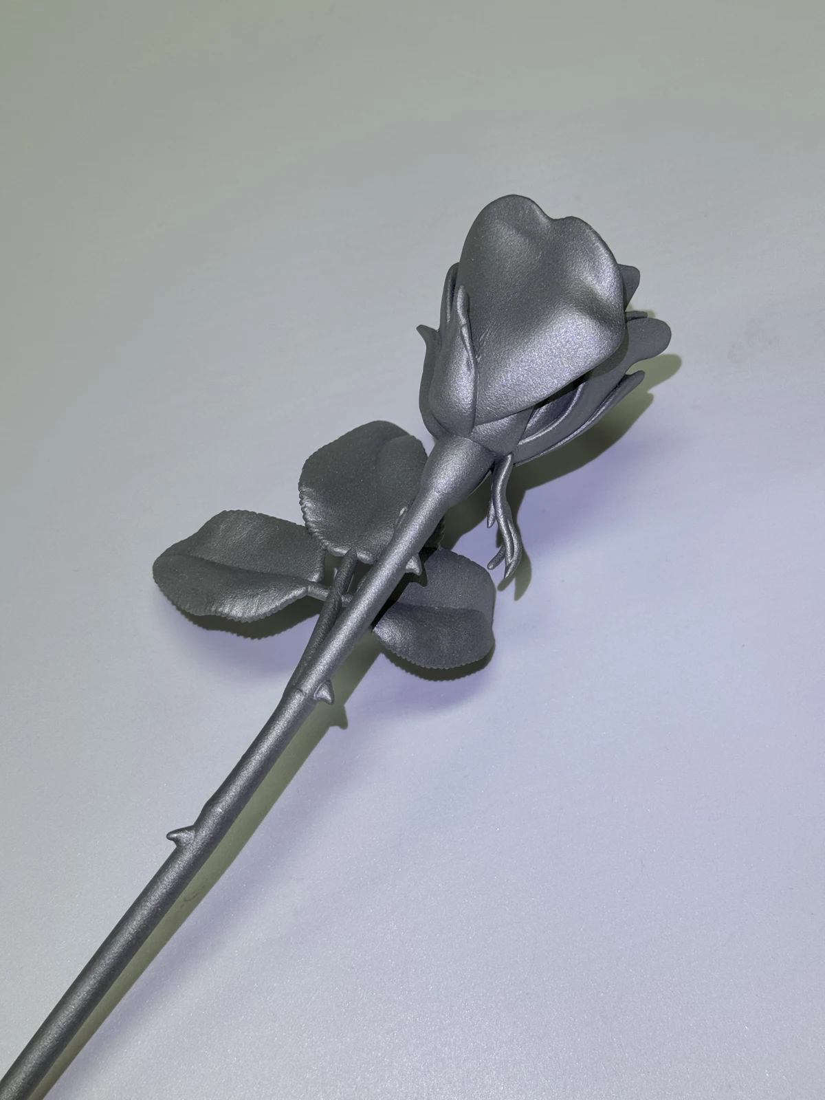 Additiv gefertigte Metallrose als Designobjekt