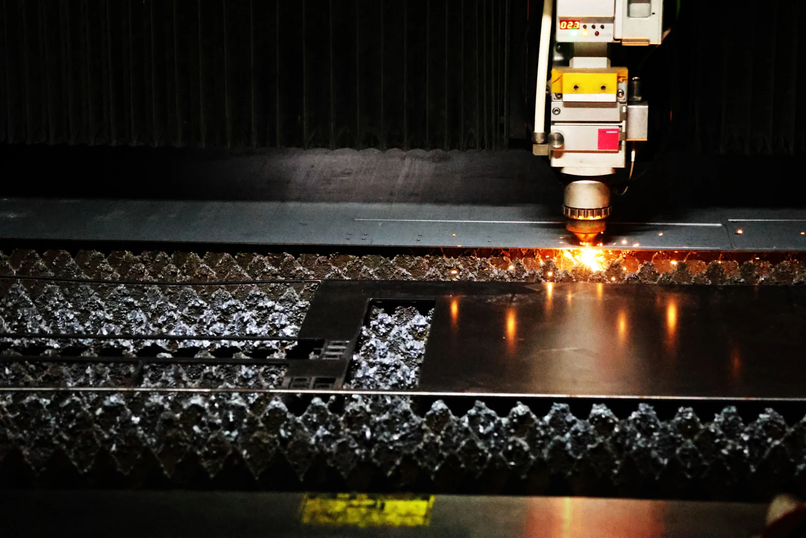 Industrielle Fertigung mit Lasertechnologie